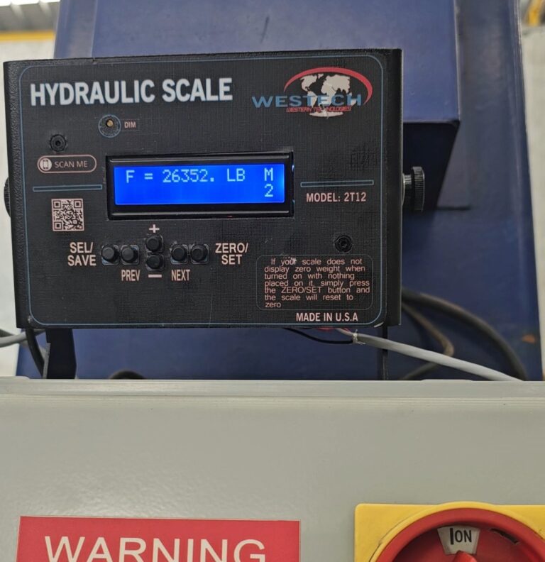SmartBore hydraulic load weighing system displaying 26,352 lb on installed equipment